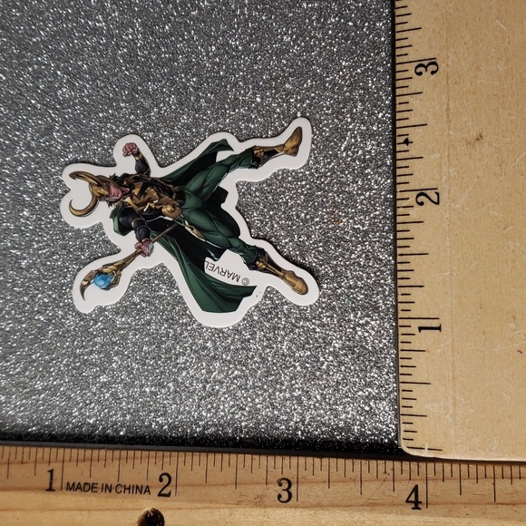 MARVEL Waterproof Sticker - Picture 2 of 7